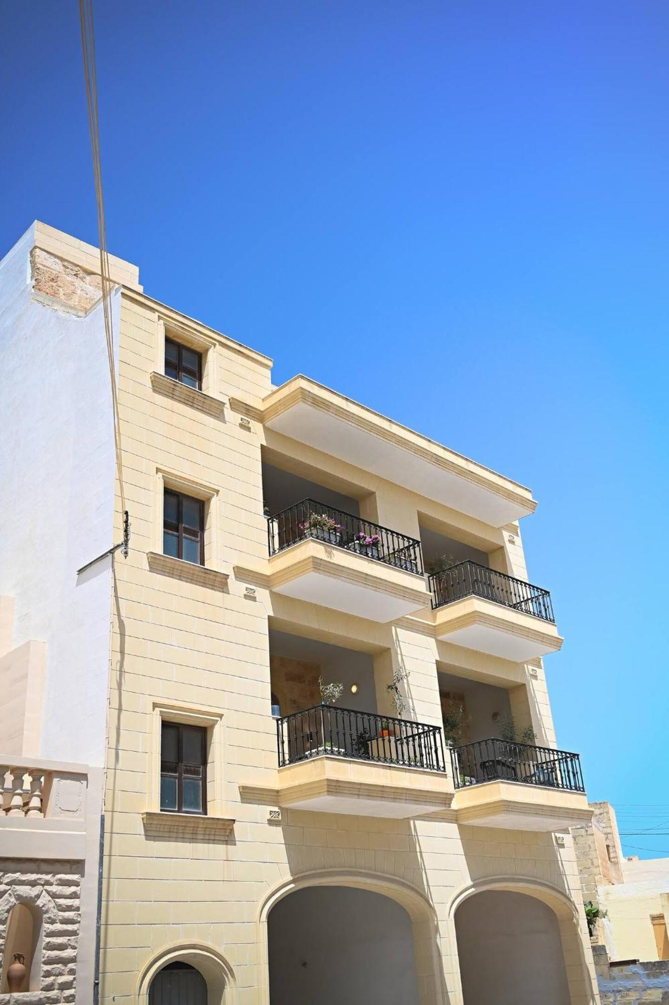 Fl 2 Ta'Lonza Luxury With Hot Tub By Homely Mellieħa Eksteriør billede