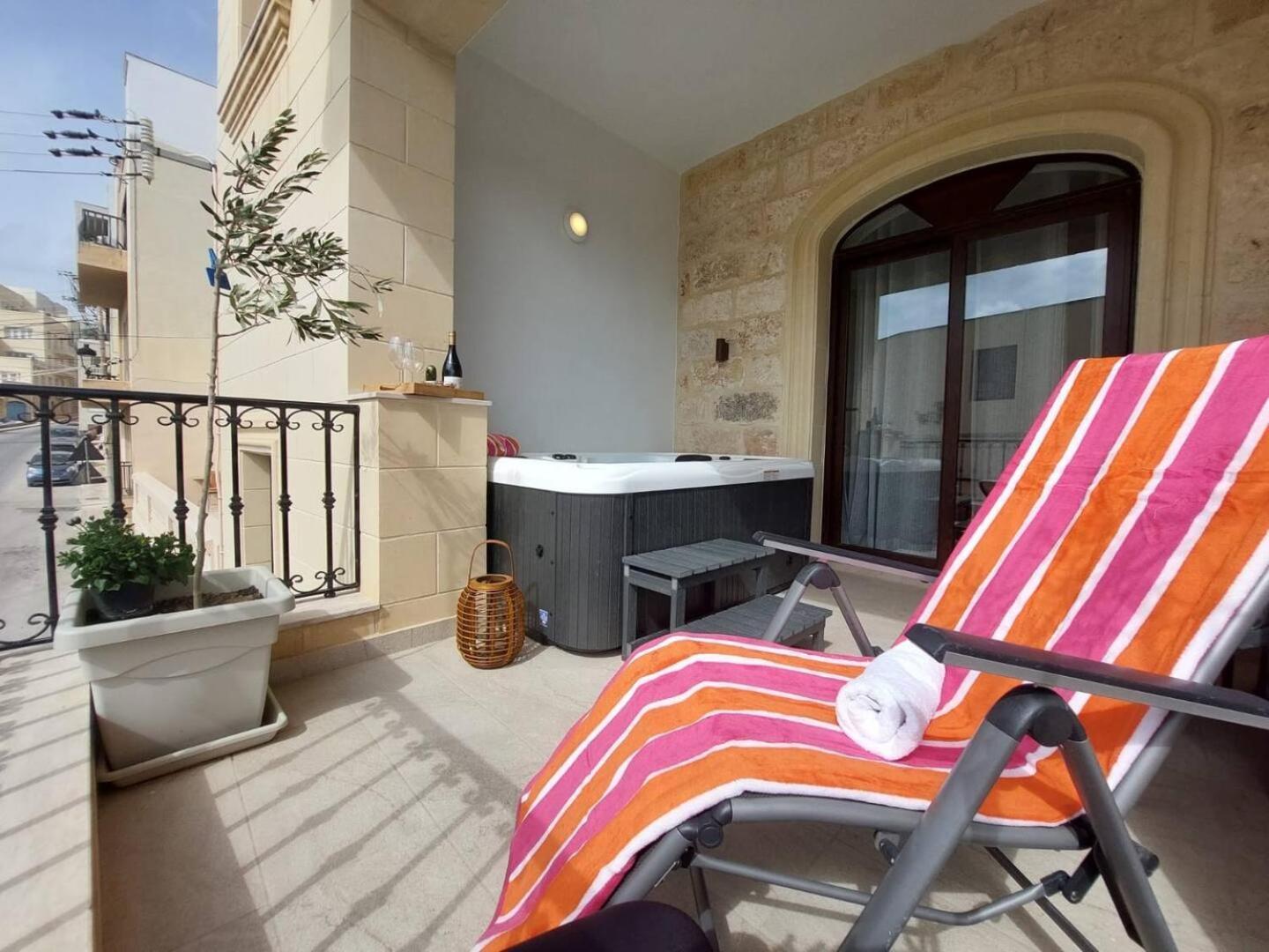 Fl 2 Ta'Lonza Luxury With Hot Tub By Homely Mellieħa Eksteriør billede